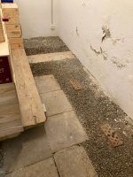 Feuchtigkeit im Naturkeller - Boden abdichten sinnvoll?  :  Dein Expertenportal rund um Hausbau, Renovierung & Wohnen in der Schweiz
