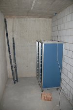 Elektroarbeiten Tag 4, Rack, Feuchtigkeitsmessung, Poolschalung 036.jpg